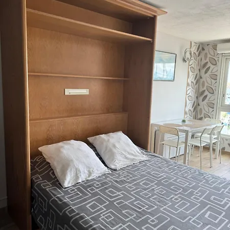 Cosy Climatise Vue Sur Port Apartment