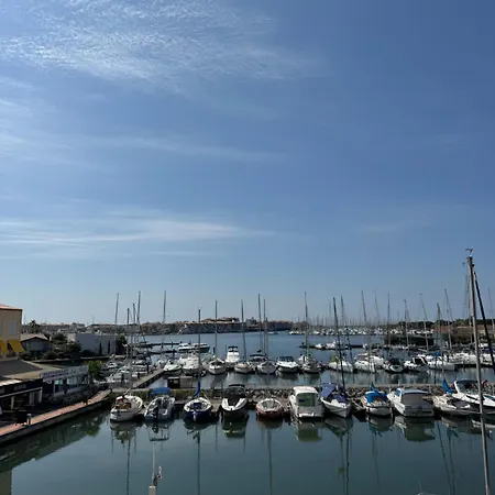 Cosy Climatise Vue Sur Port Apartament *
