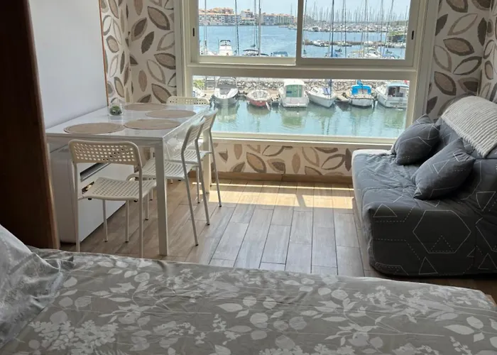 Cosy Climatise Vue Sur Port شقة